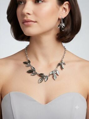 Silver Olive Leaf Necklace & Earrings Set | Vintage Floral Chain